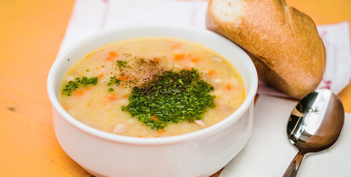 Gerstsuppe genießen in Südtirol